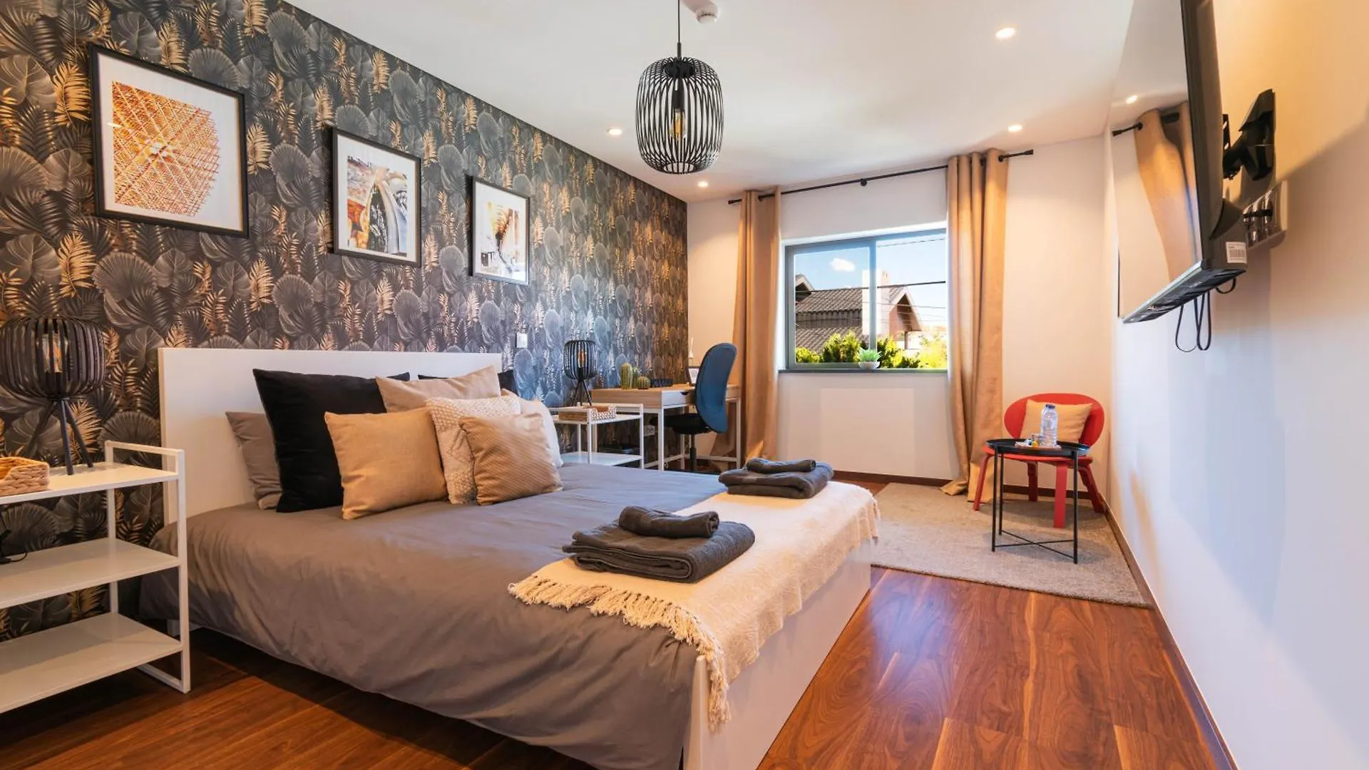 Guest house 7Min From University And Se Velha - Ac - Work Desk - Wifi 300Mbs -Suite 7 And 8 Coimbra